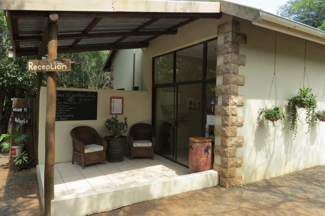 Umkhumbi Lodge Hluhluwe Exterior foto